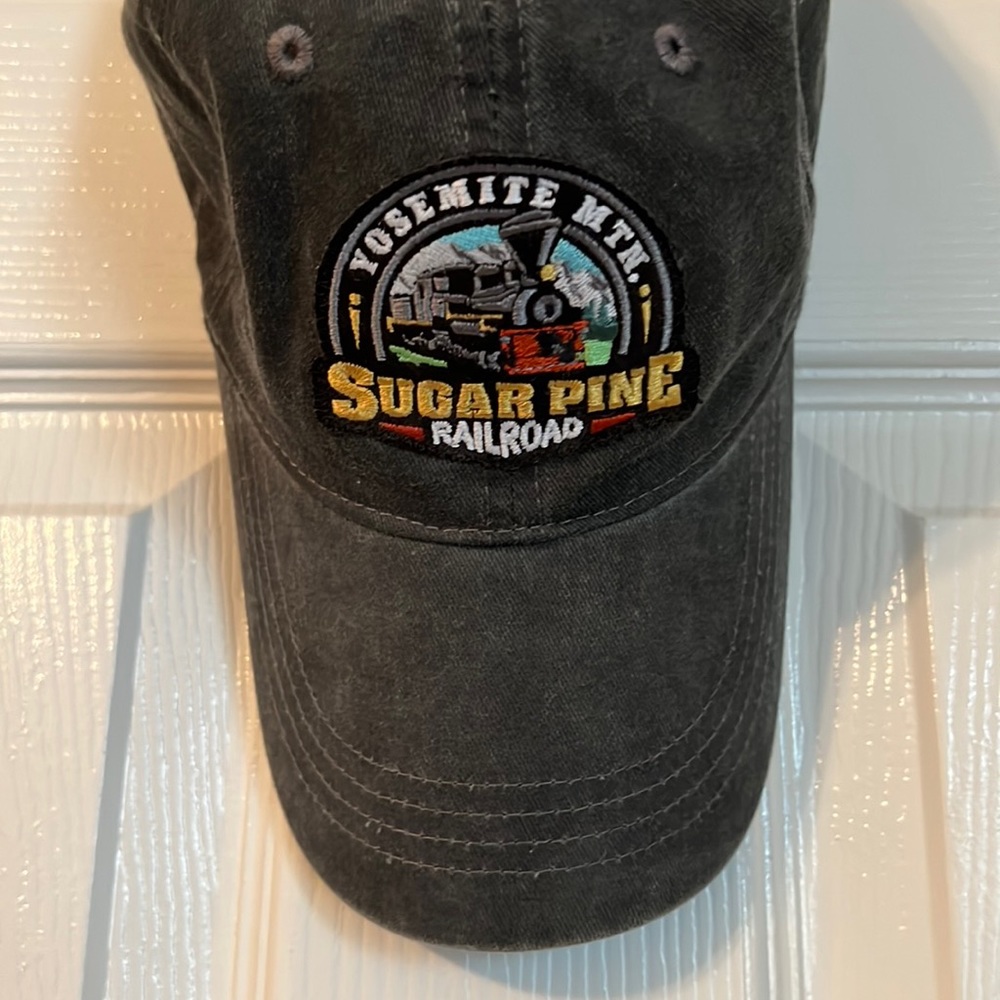 Yosemite mtn. Hat